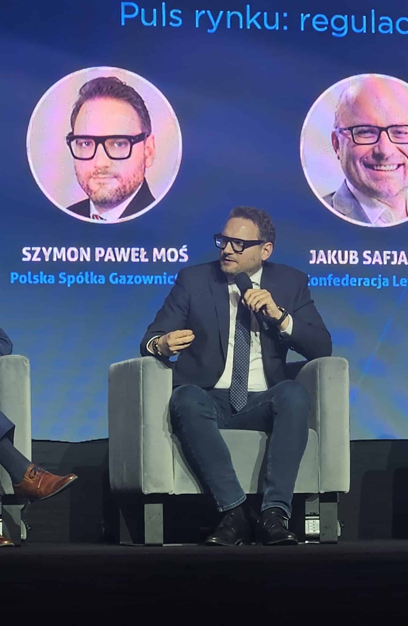 Szymon Paweł Moś, Polska Spółka Gazownictwa