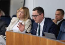 Miłosz Motyka, ustawa wiatrakowa