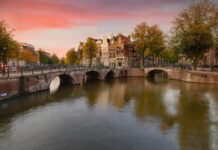 Amsterdam zakaz reklam paliw