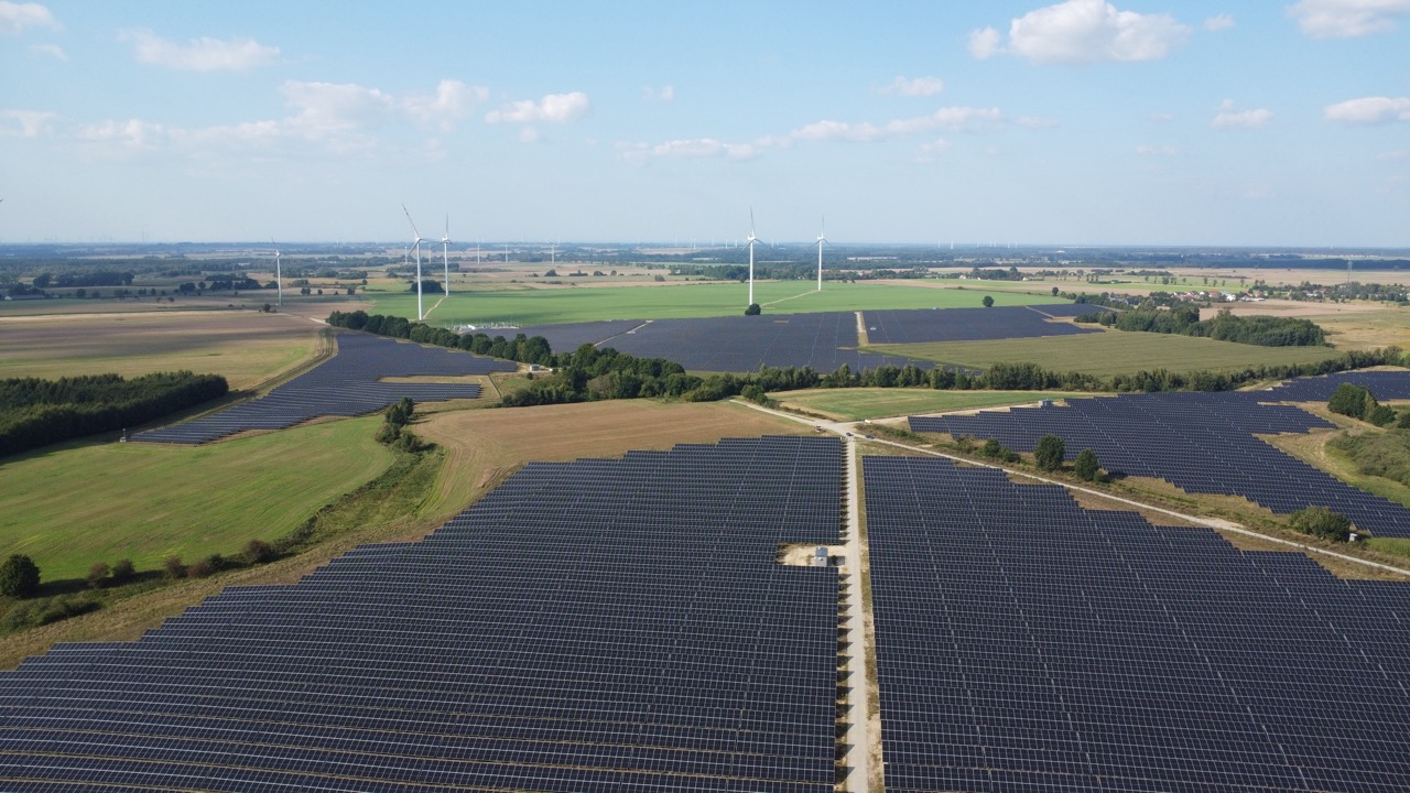 TAURON uruchomił wielką farmę PV na Pomorzu. Zyskają wszyscy