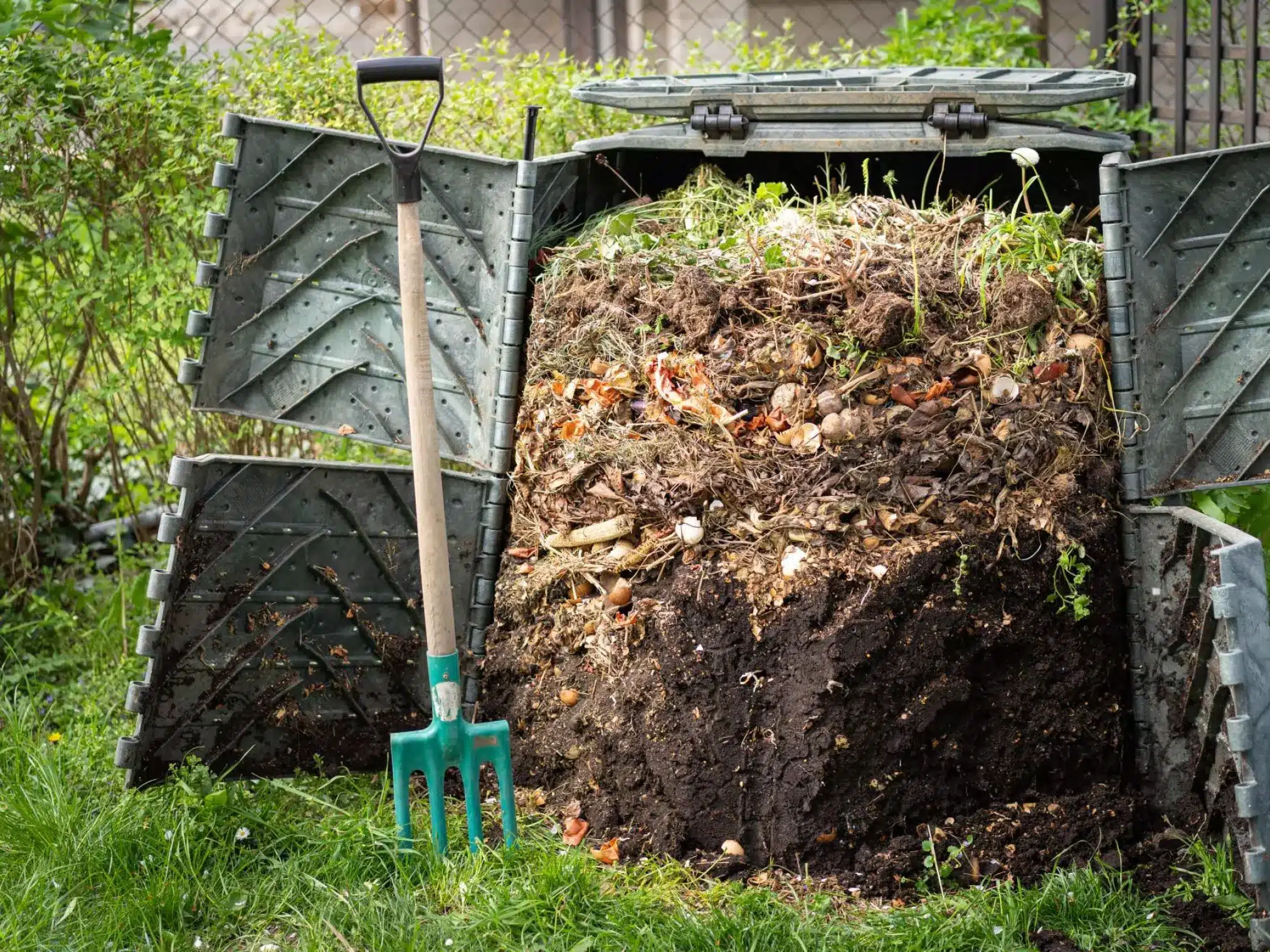 Recykling odpadów: jak kompostowniki podnoszą wskaźniki