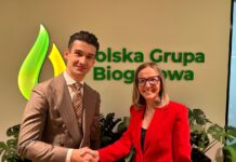 Gracjan Grela, prezes zarządu Hekla Energy, Joanna Orłowska, wiceprezes PGB