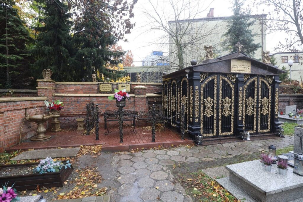 fotowoltaika na cmentarzu
